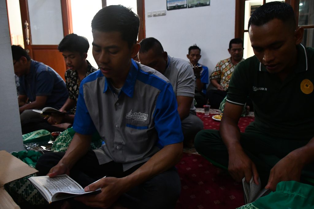 Tahlil Dan Doa Bersama Memperingati Hari Wafatnya Ibu Inna Herlina